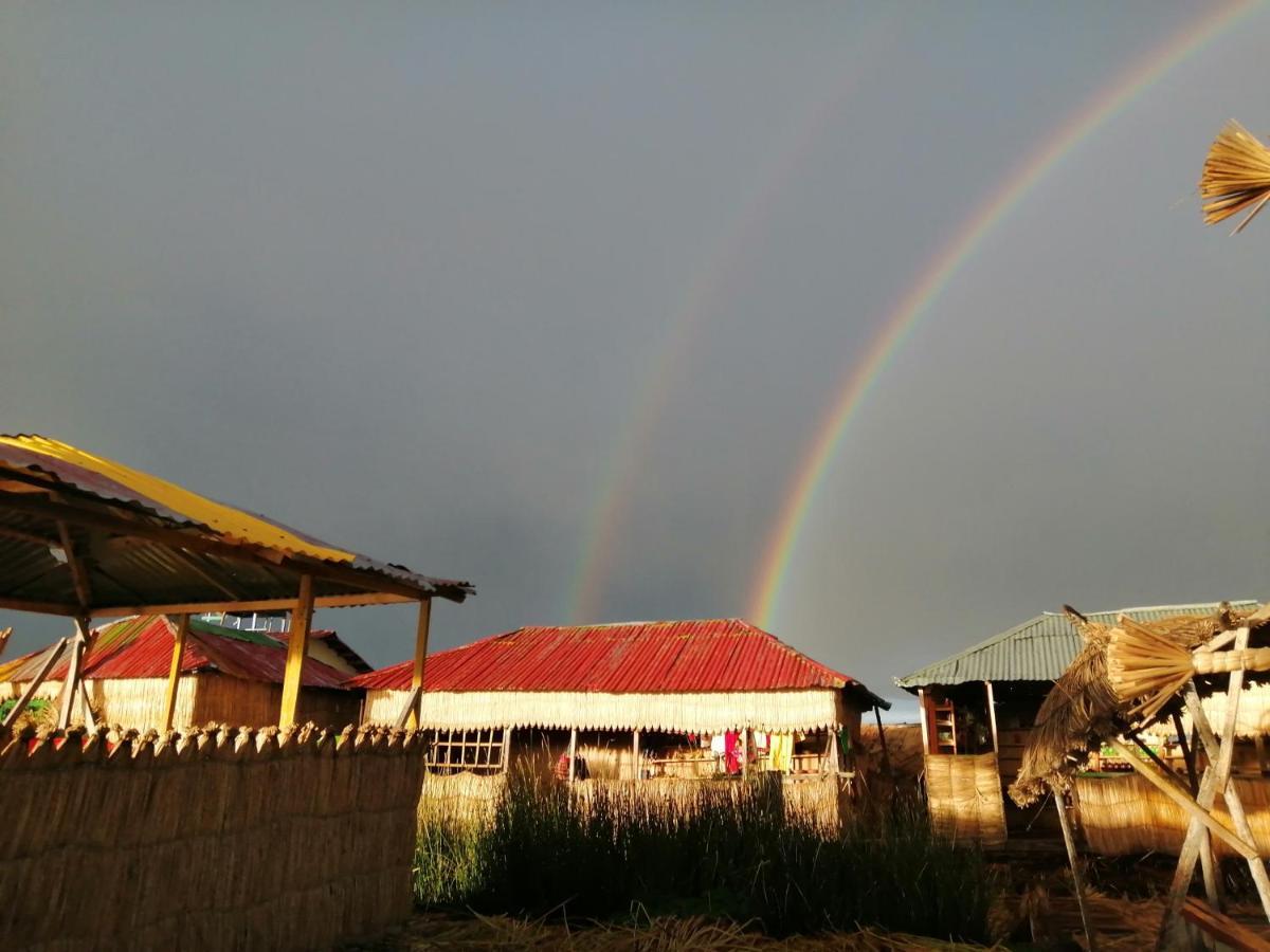 Urosfood & Titiqaqa Lodge Exterior foto